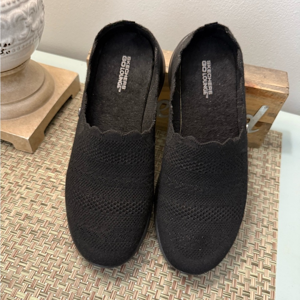 Skechers Black Knit Slip-Ons go lounge